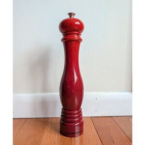 Le Creuset Pepper Mill in Cerise/Cherry Red Replacement 12.5"